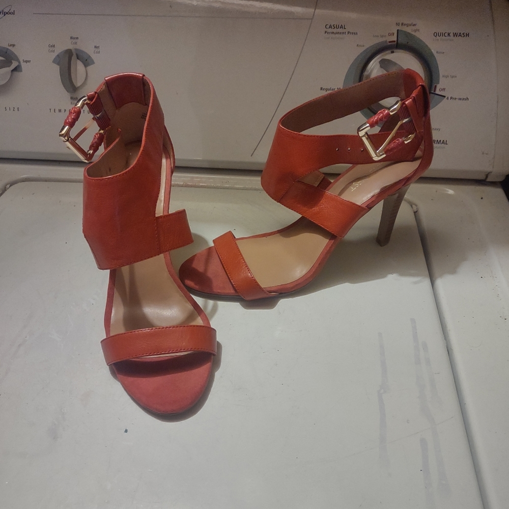 Red leather ankle strap Heels size 8-1/2‎